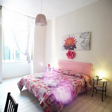 Bed and Breakfast Domus Armenio Nápoles Exterior foto