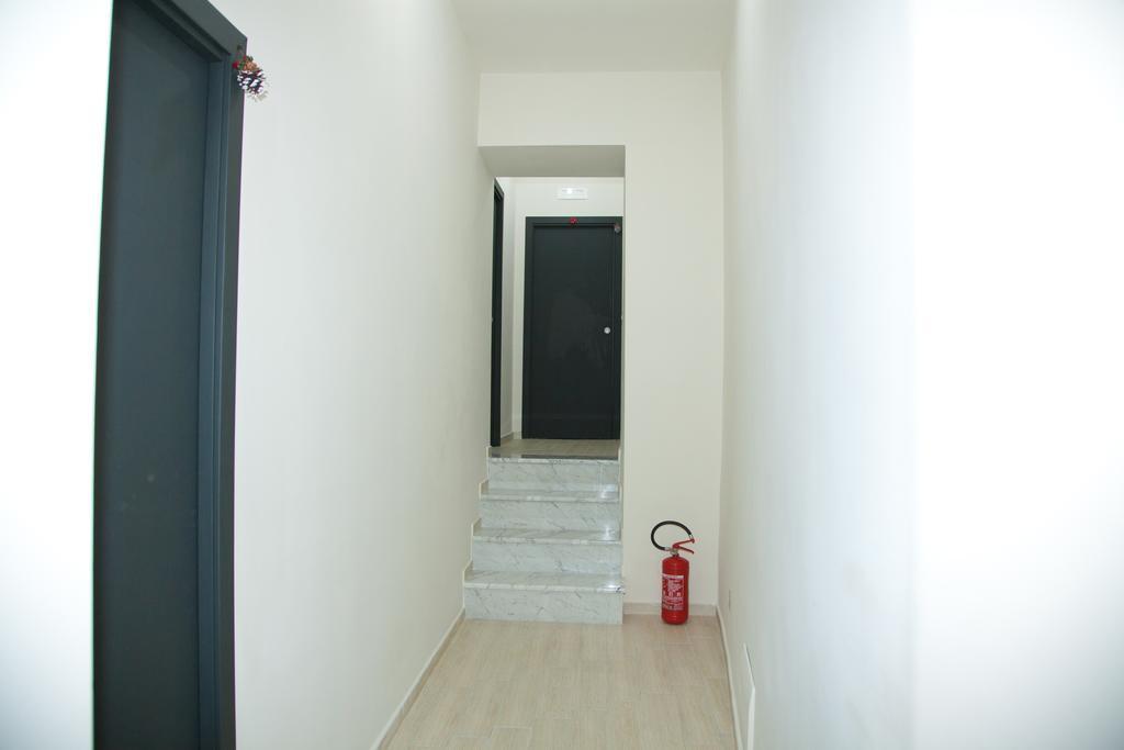 Bed and Breakfast Domus Armenio Nápoles Exterior foto