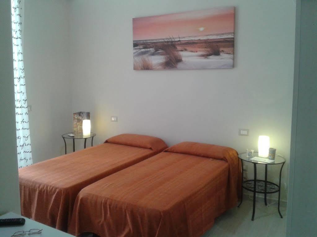 Bed and Breakfast Domus Armenio Nápoles Exterior foto