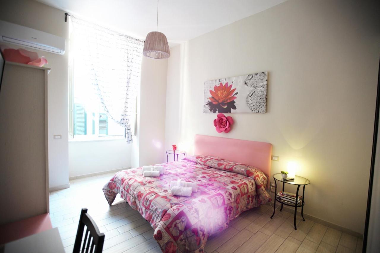 Bed and Breakfast Domus Armenio Nápoles Exterior foto