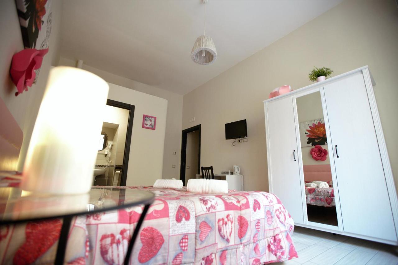 Bed and Breakfast Domus Armenio Nápoles Exterior foto